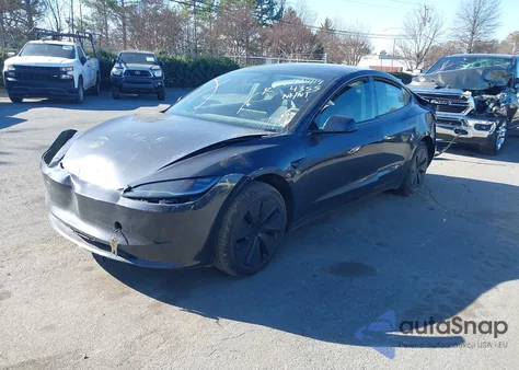 2025 Tesla Model 3 Long Range Rear-Wheel Drive/Standard Rear-Wheel Drive z USA, uszkodzony, nr VIN 5YJ3E1EA1SF934355